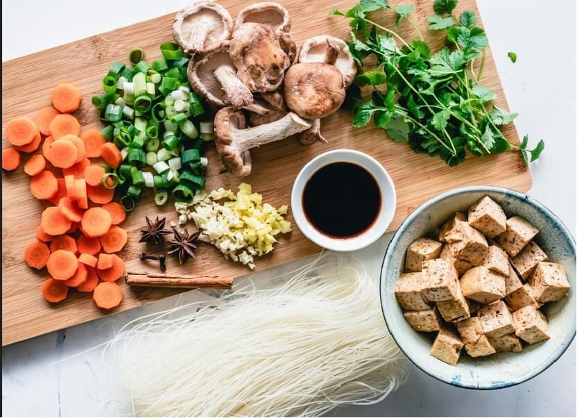 Aliments variés illustrant la micronutrition pour améliorer digestion et énergie à Beaune